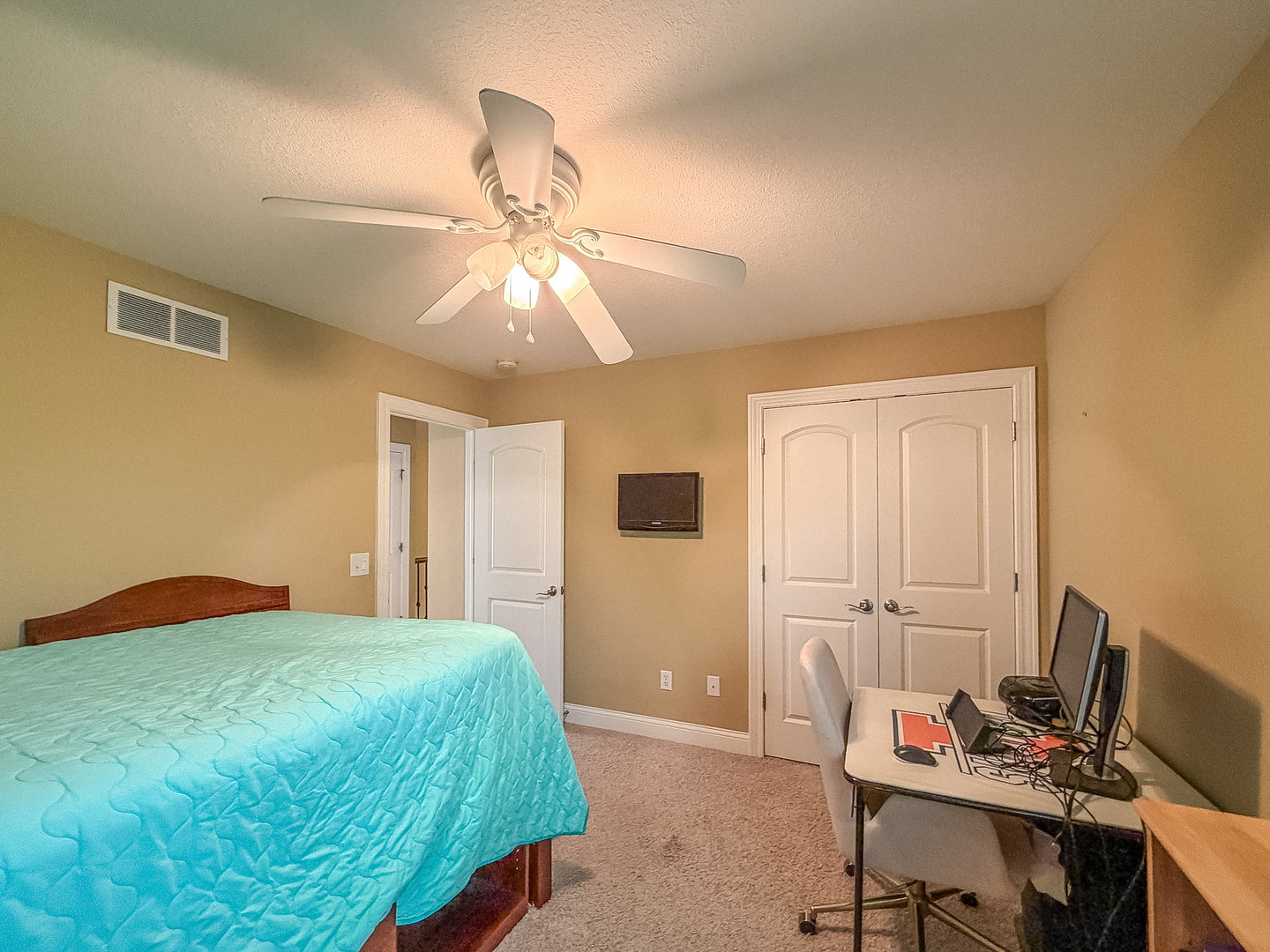 715 Sedgegrass Drive Property Photo 32