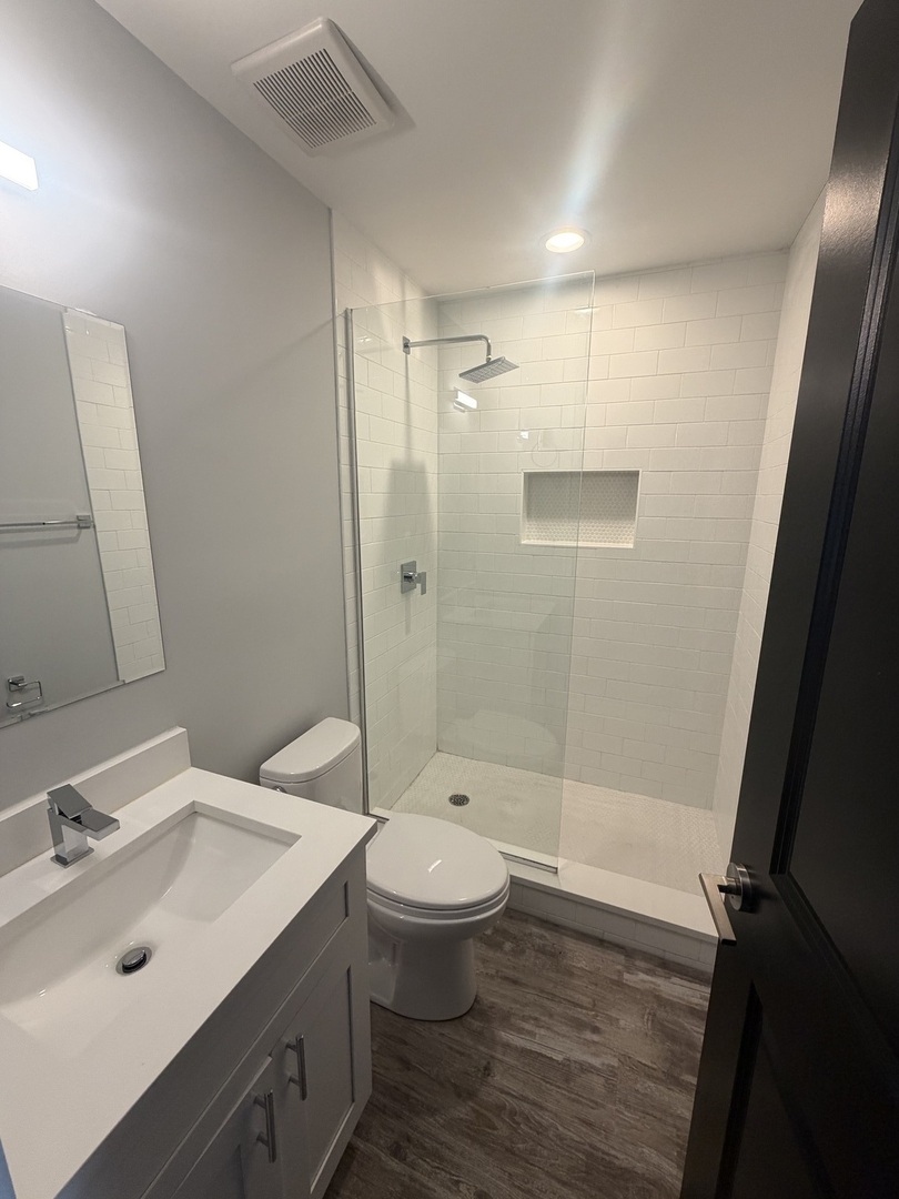1572 N Milwaukee Avenue G Property Photo 10