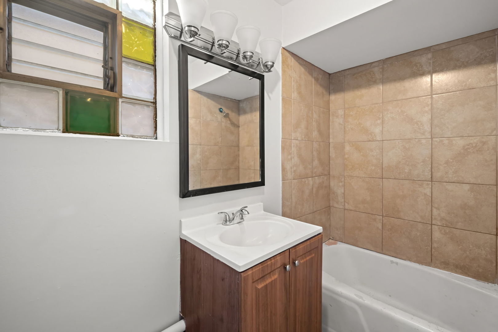 10214 S La Salle Street Property Photo 10