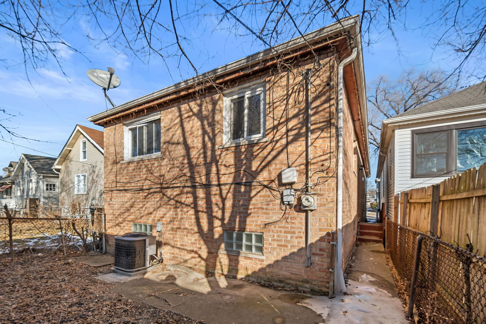 10214 S La Salle Street Property Photo 17
