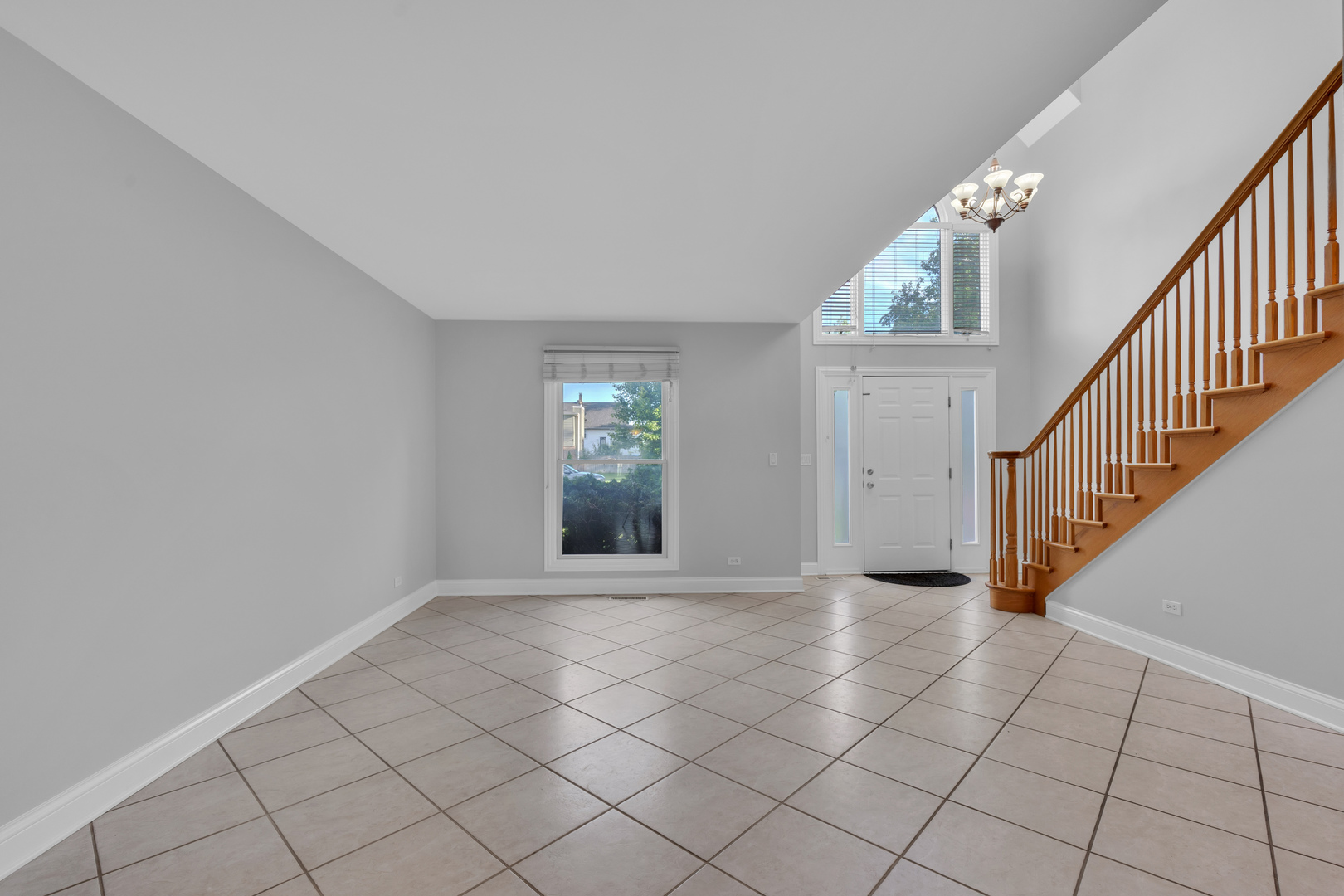 270 E Armitage Avenue Property Photo 4