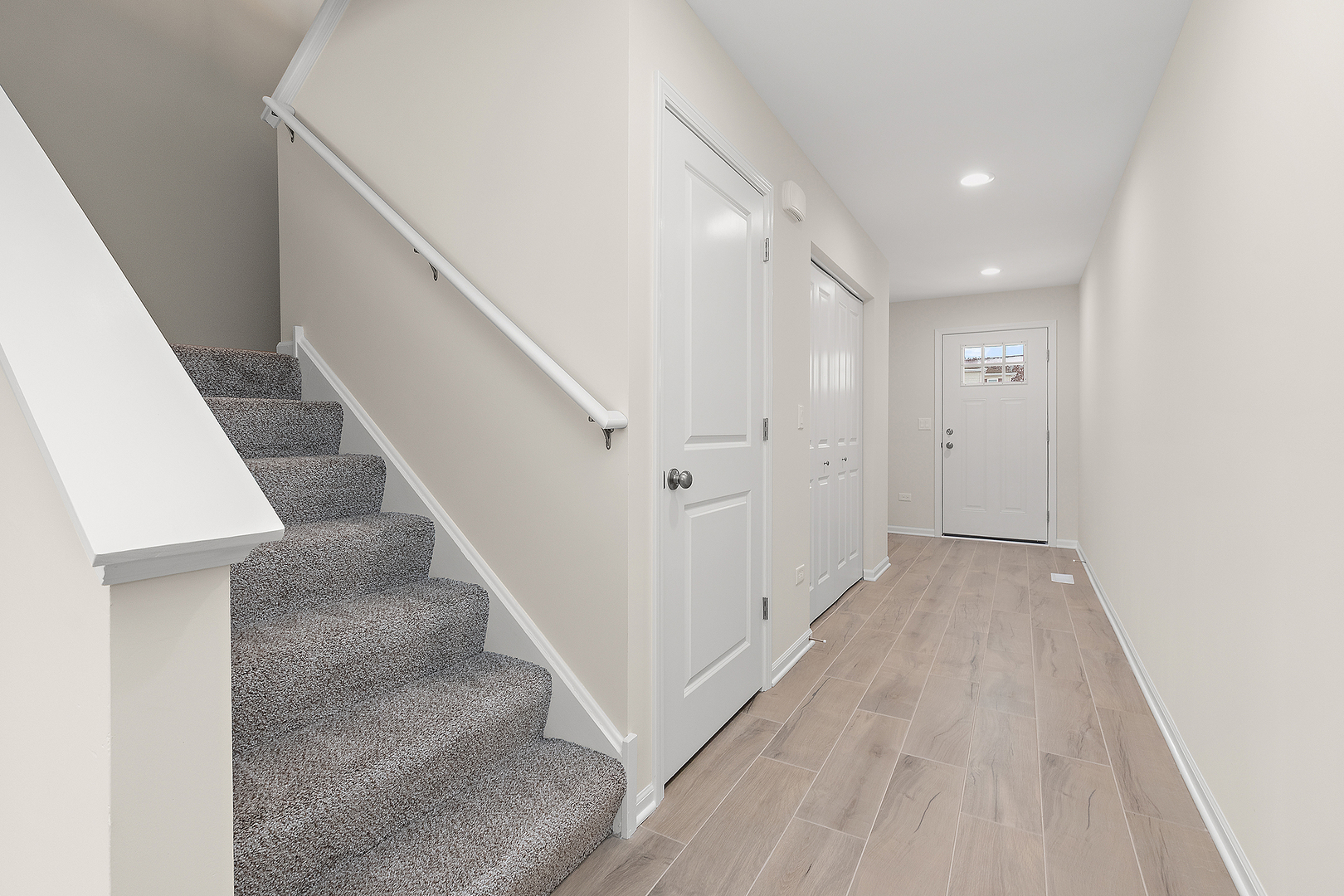 1444 Somerset Drive Property Photo 2