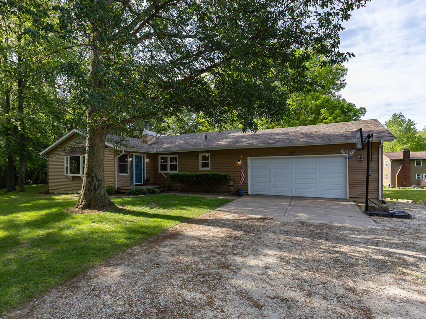 101 N Park Avenue Property Photo 1