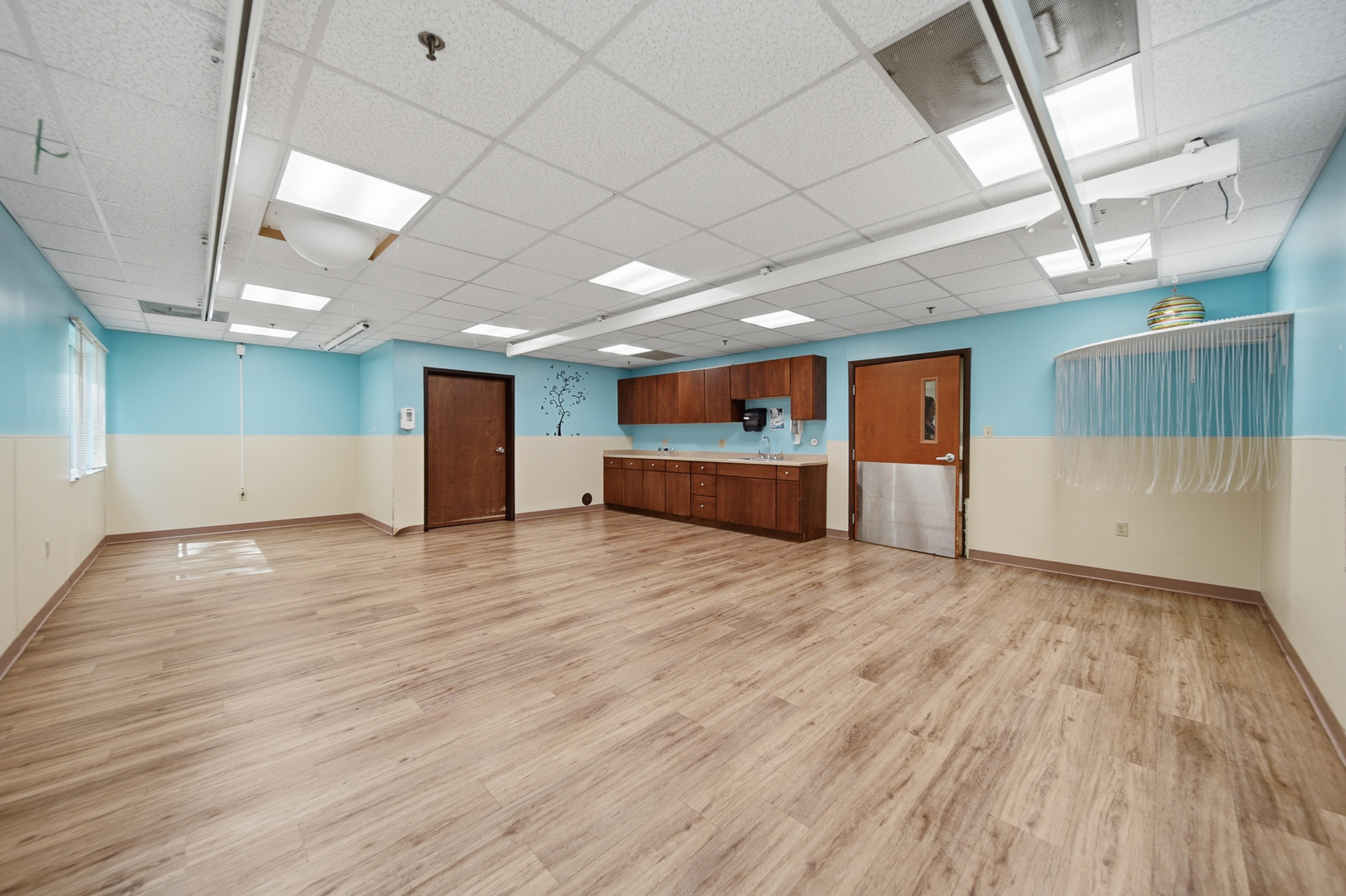 2601 Woodlawn Road Property Photo 14