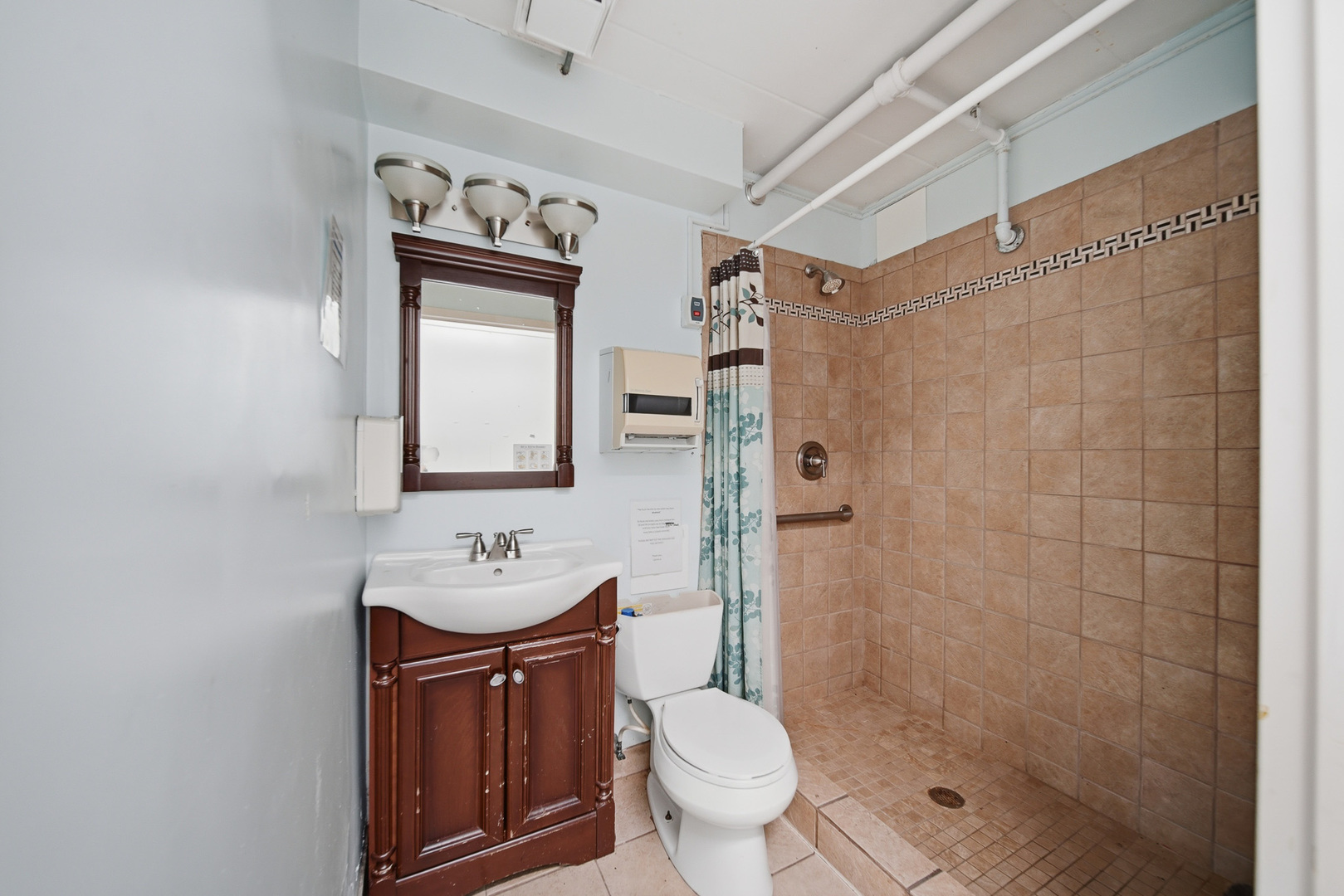2601 Woodlawn Road Property Photo 25