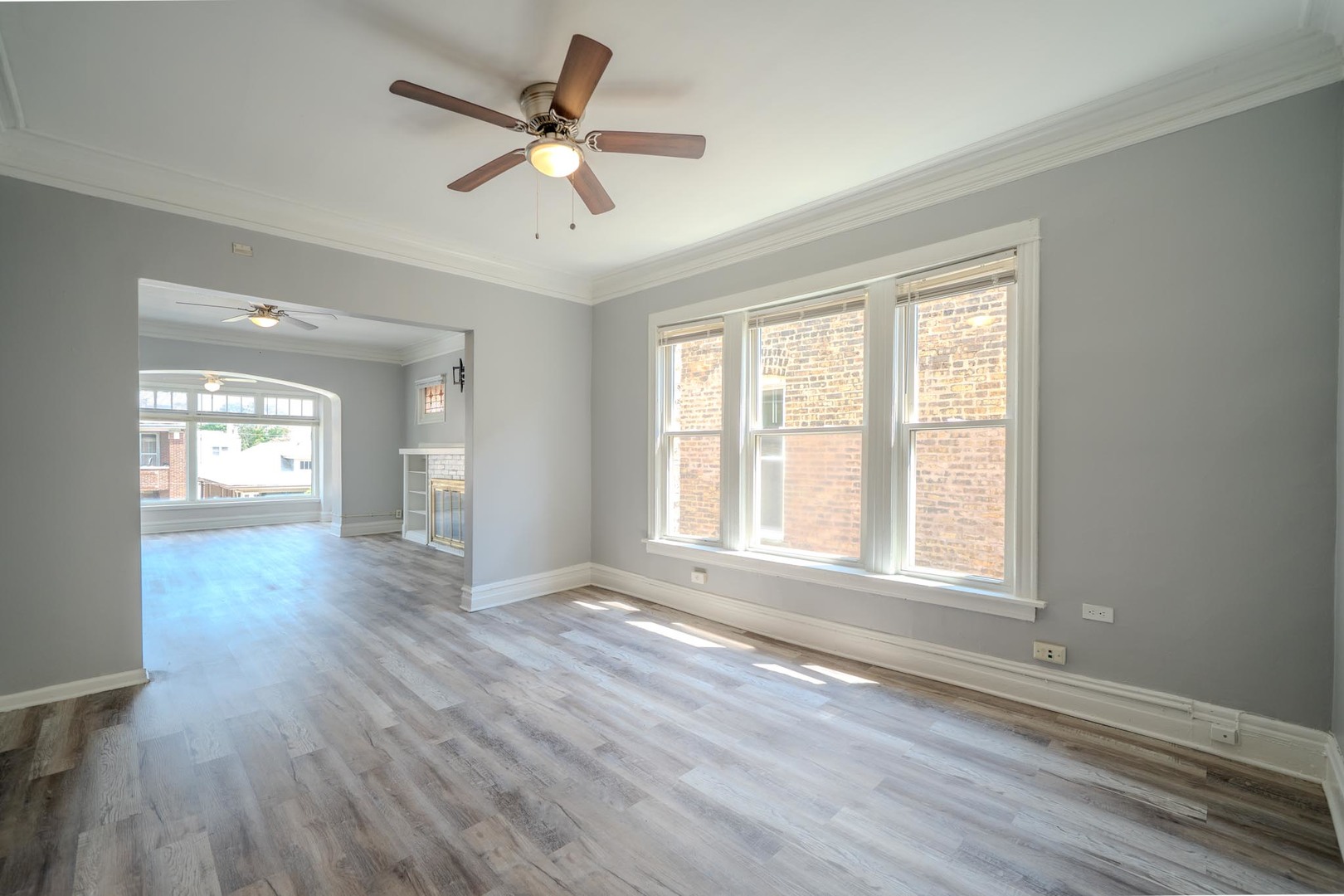 7916 S Throop Street Property Photo 15