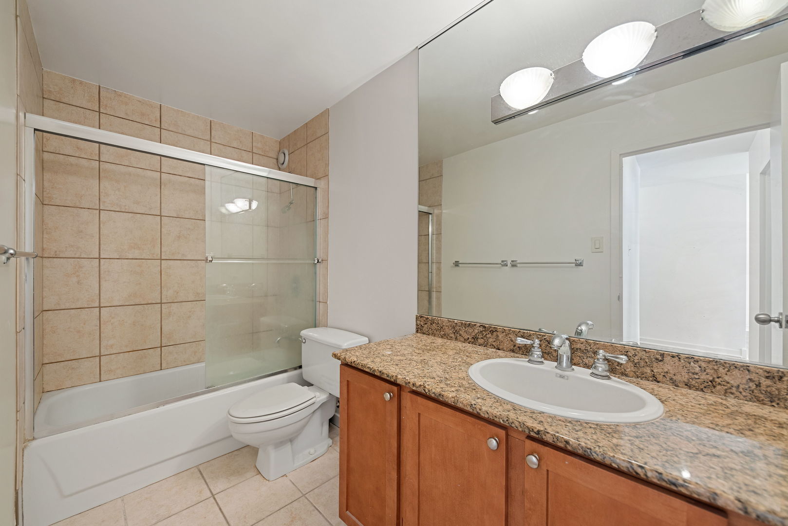 211 E Ohio Street 719 Property Photo 9