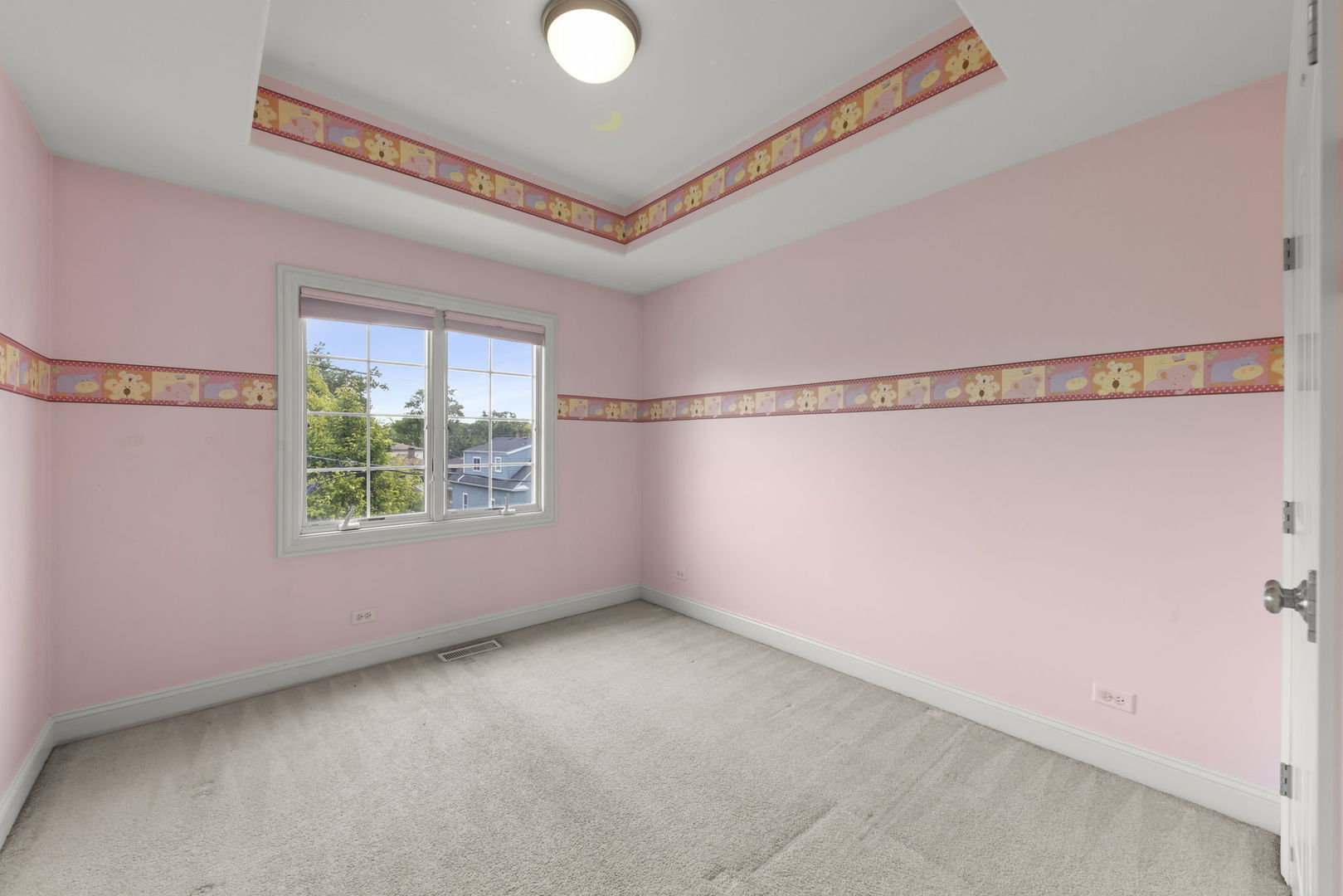 9521 Shields Avenue 9521 Property Photo 18