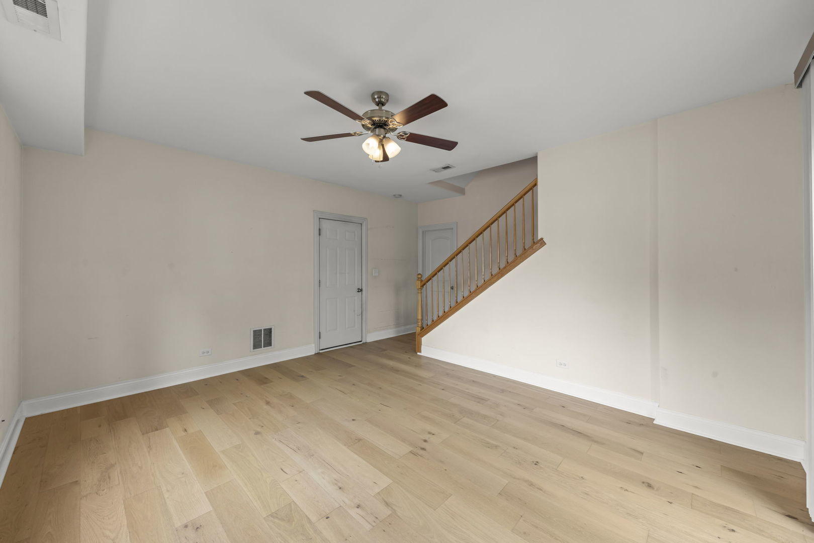 9521 Shields Avenue 9521 Property Photo 21