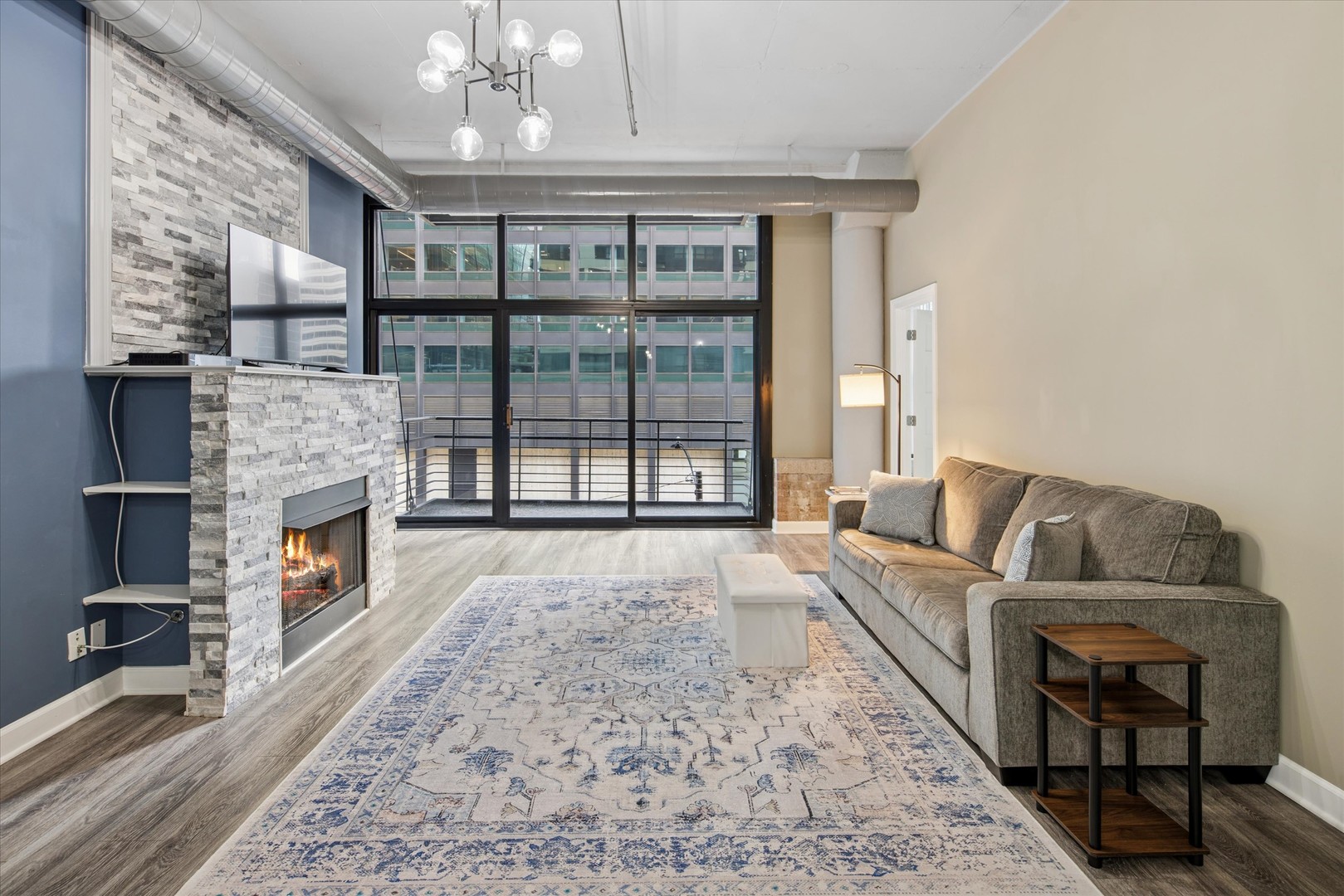 130 S Canal Street 316 Property Photo 3