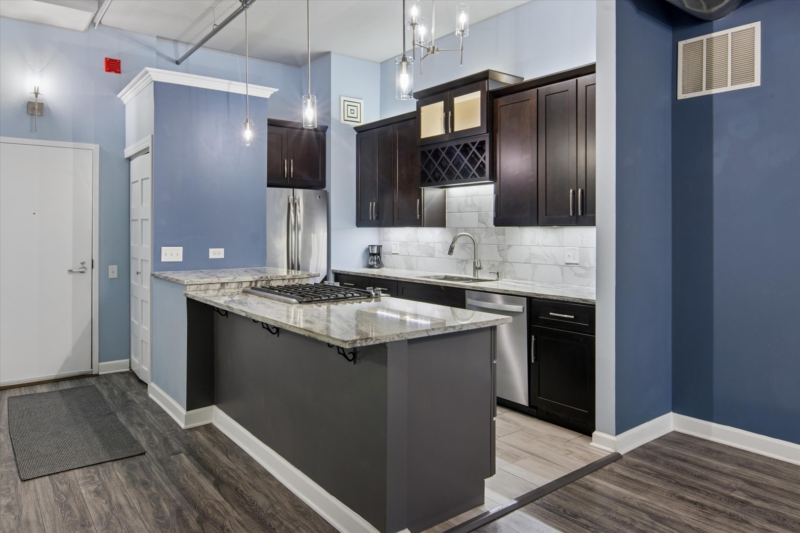 130 S Canal Street 316 Property Photo 6