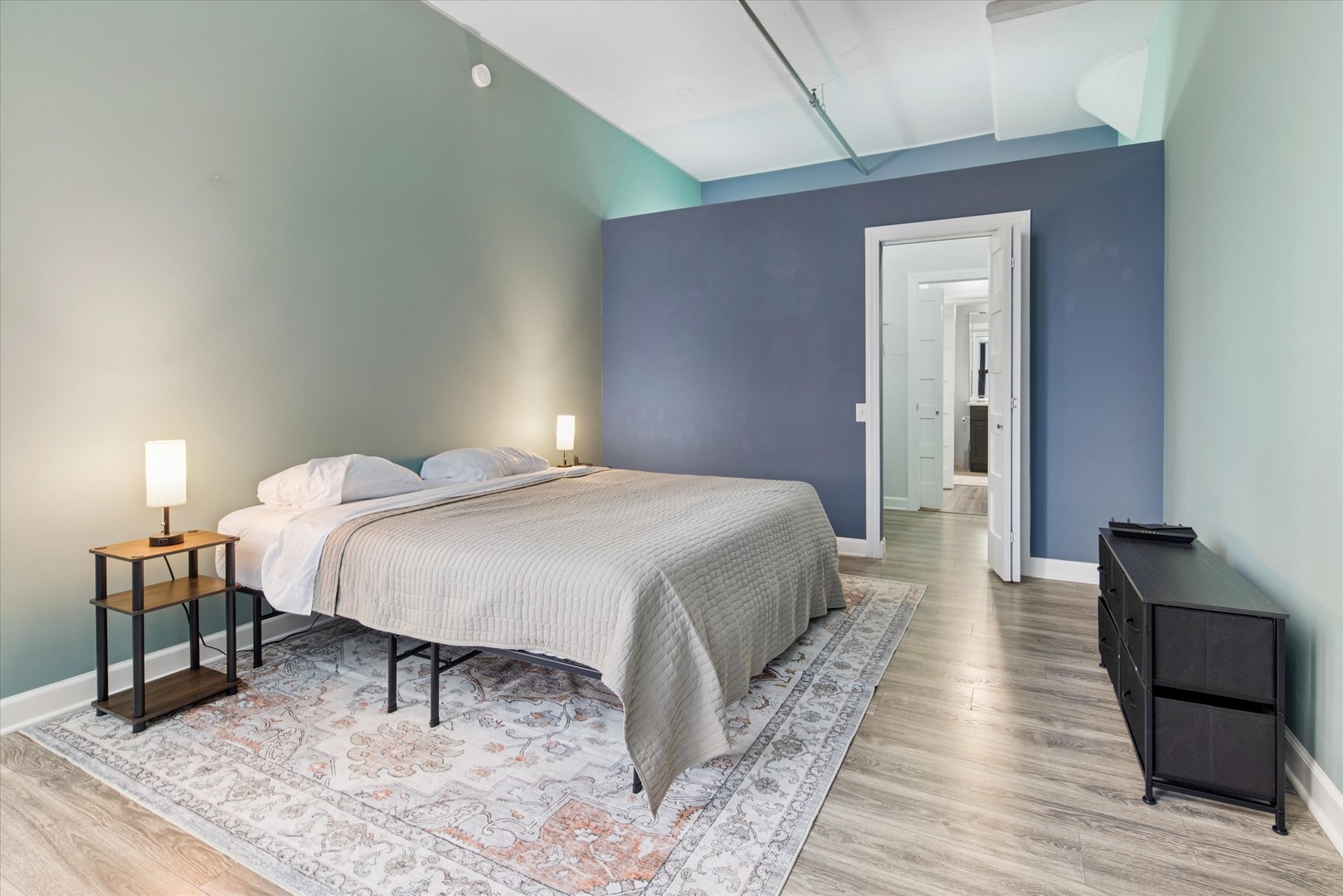 130 S Canal Street 316 Property Photo 11