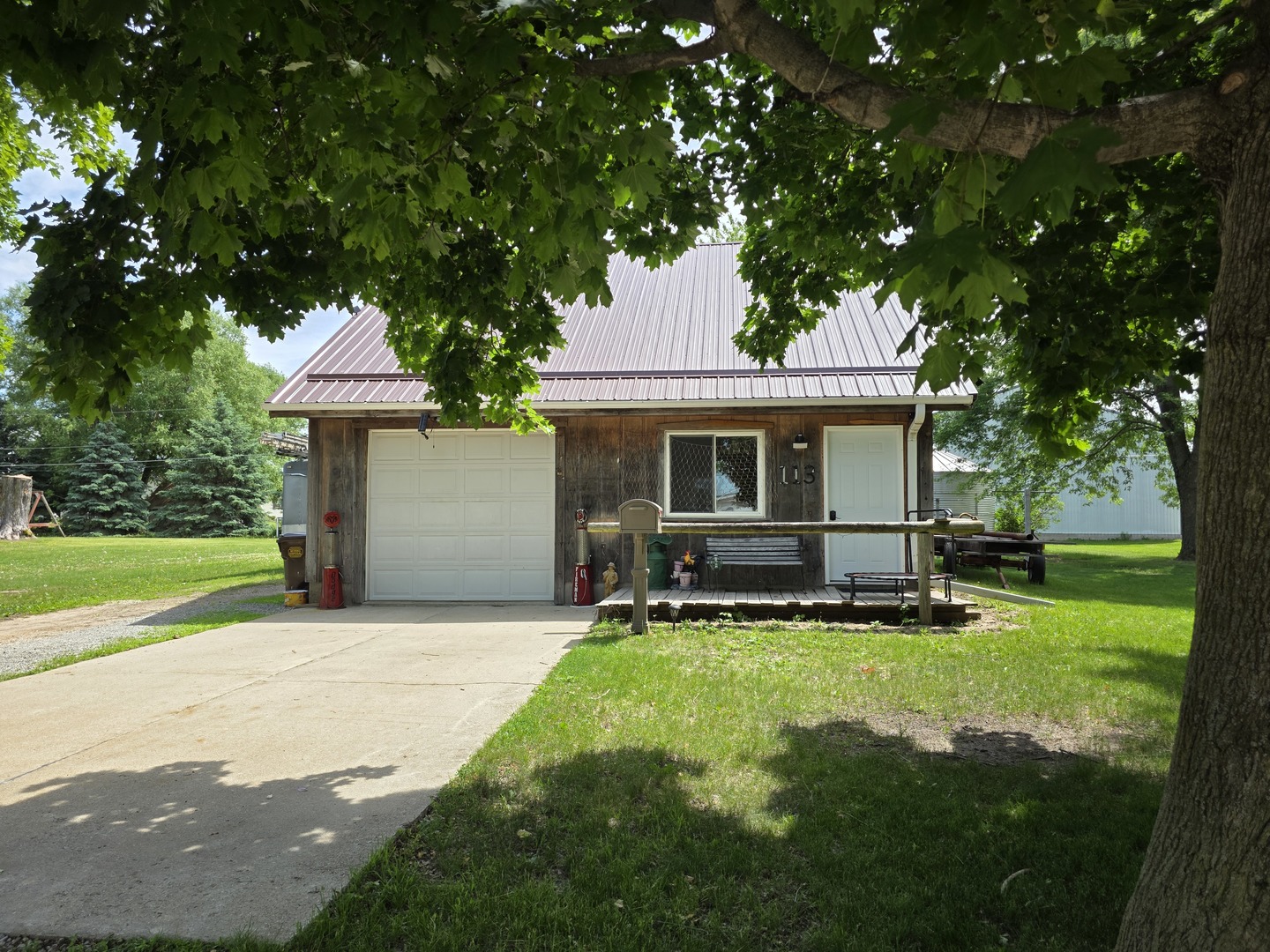 113 Birch Street Property Photo 1