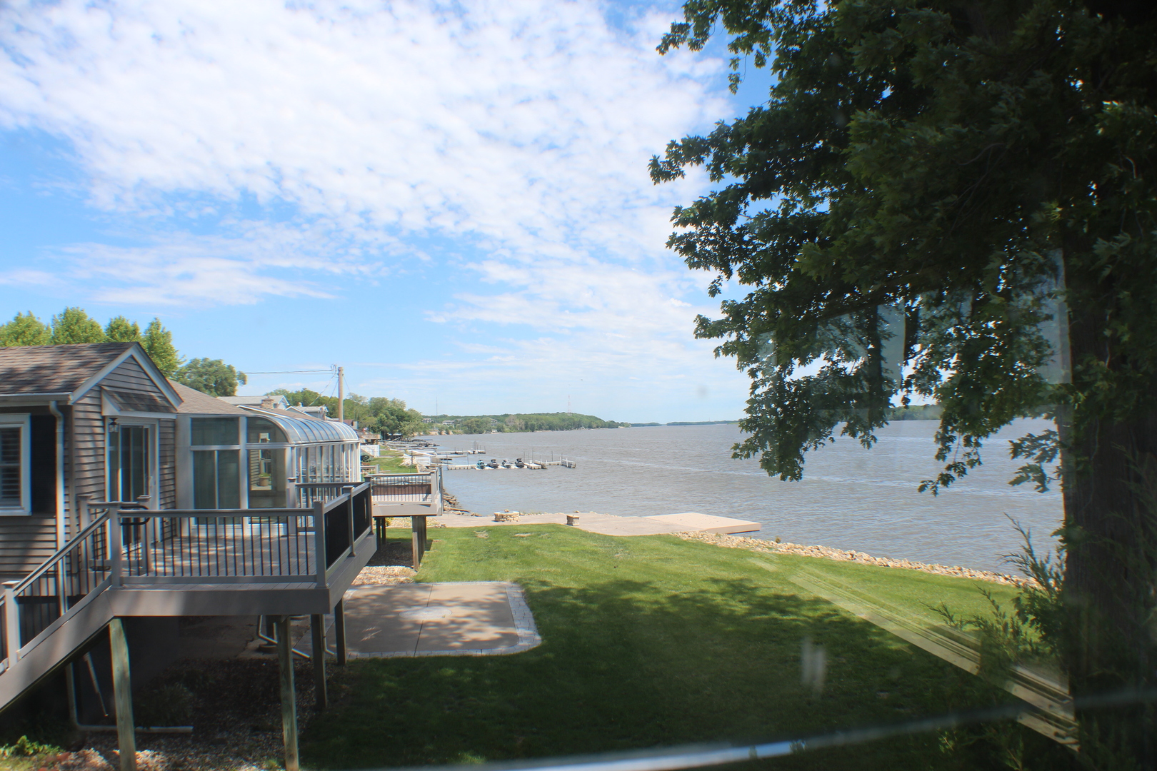 22757 Great River Road Property Photo 2
