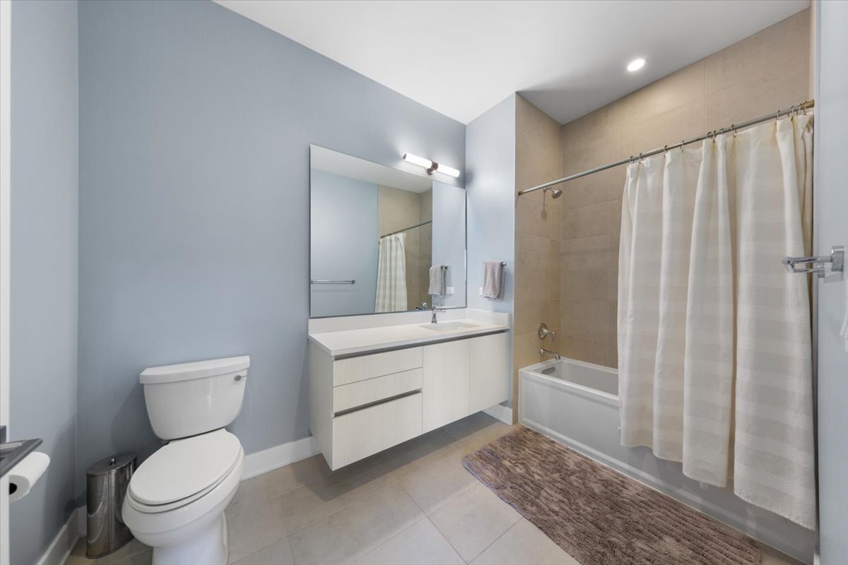 6 N Bishop Street 206 Property Photo 23