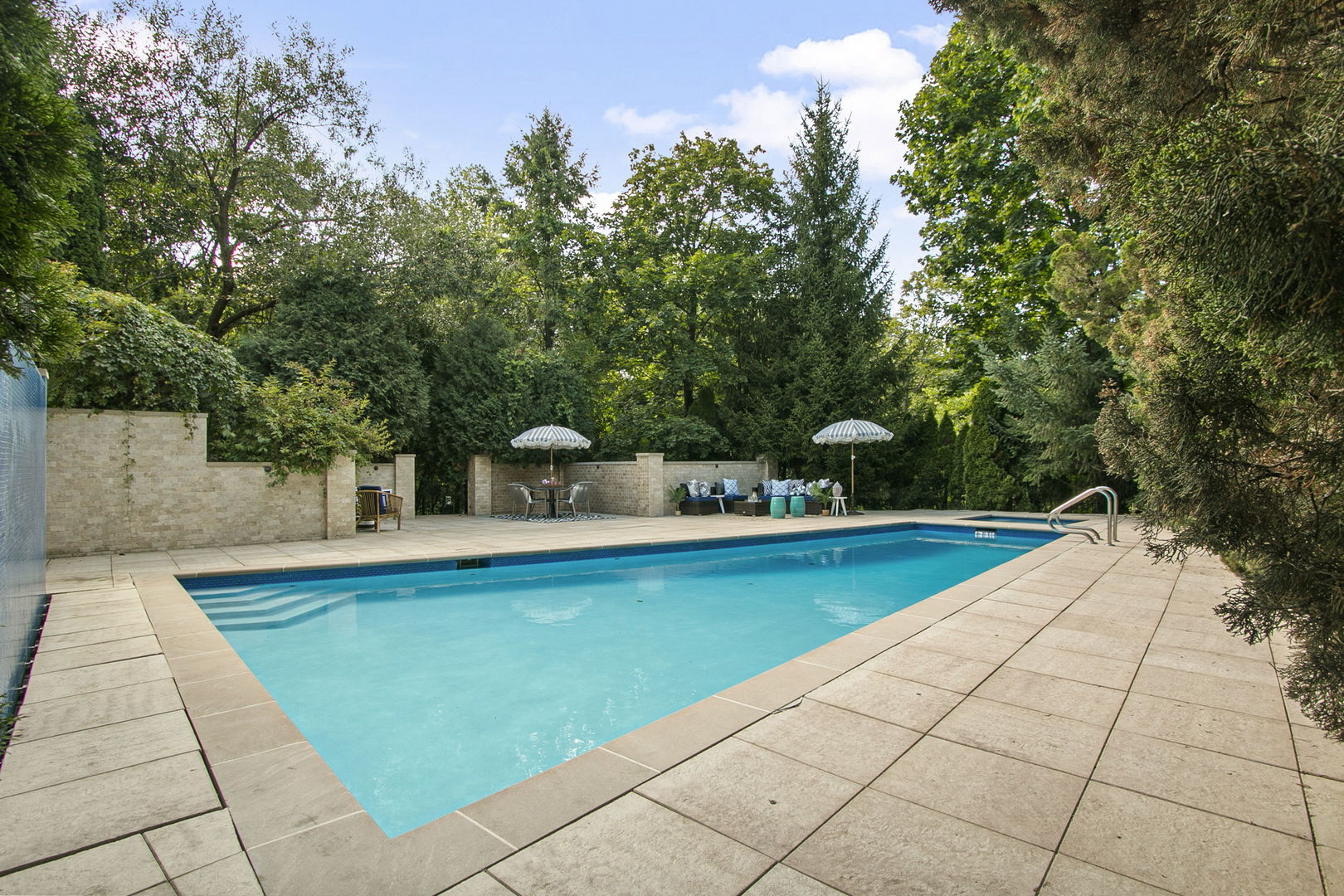 1015 Sheridan Road Property Photo 33