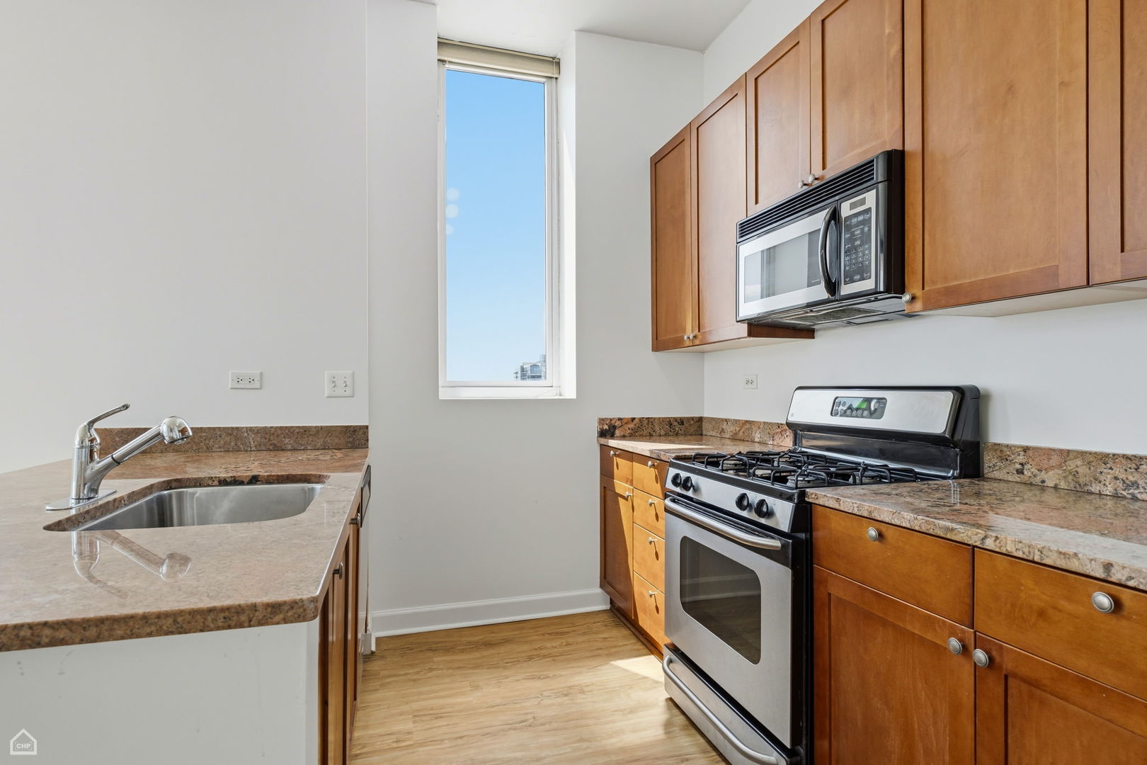 1600 S Indiana Avenue 1401 Property Photo 6