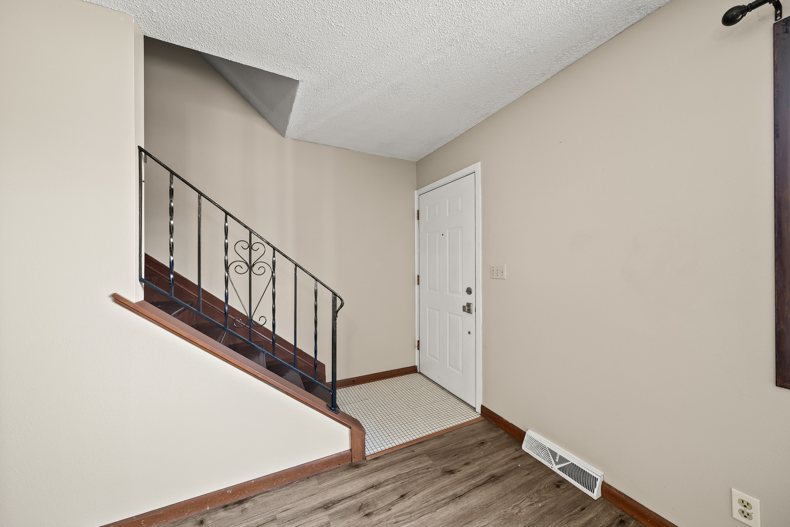 2009 53rd Street Property Photo 11