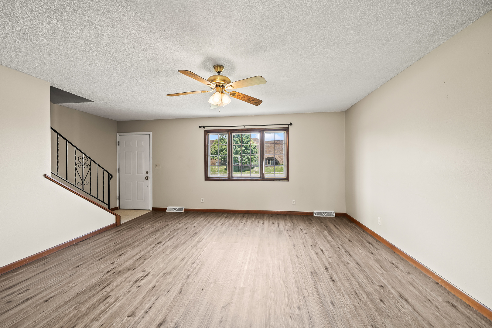 2009 53rd Street Property Photo 12