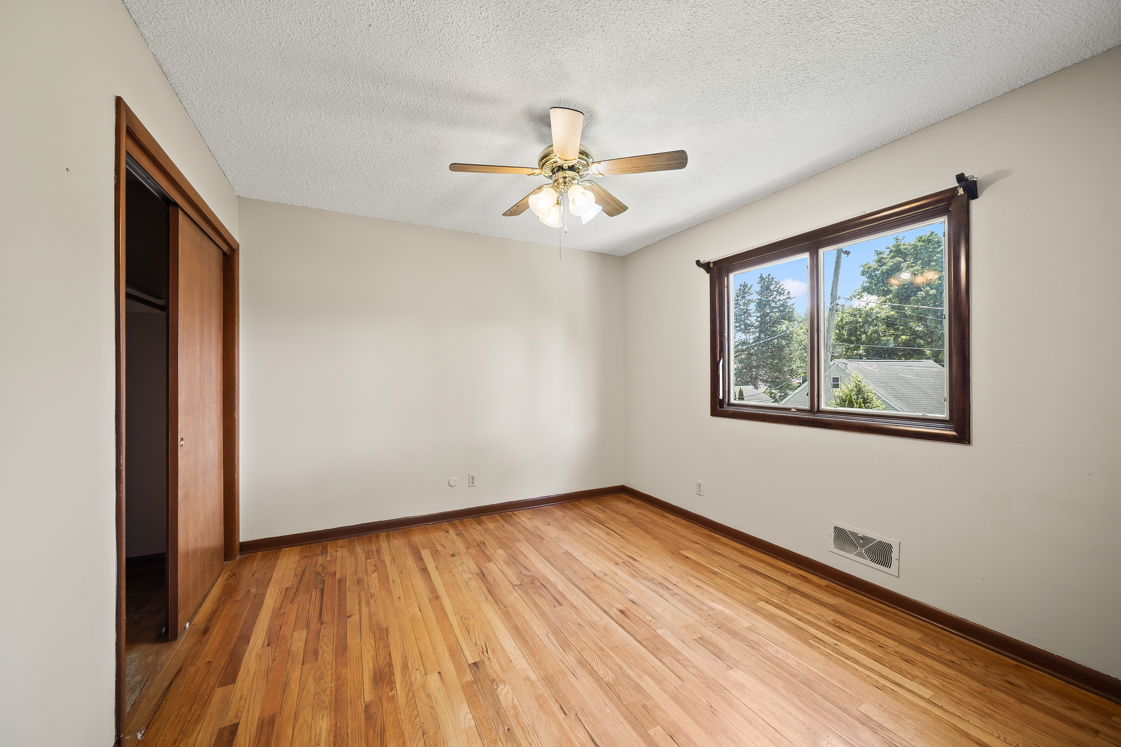 2009 53rd Street Property Photo 22