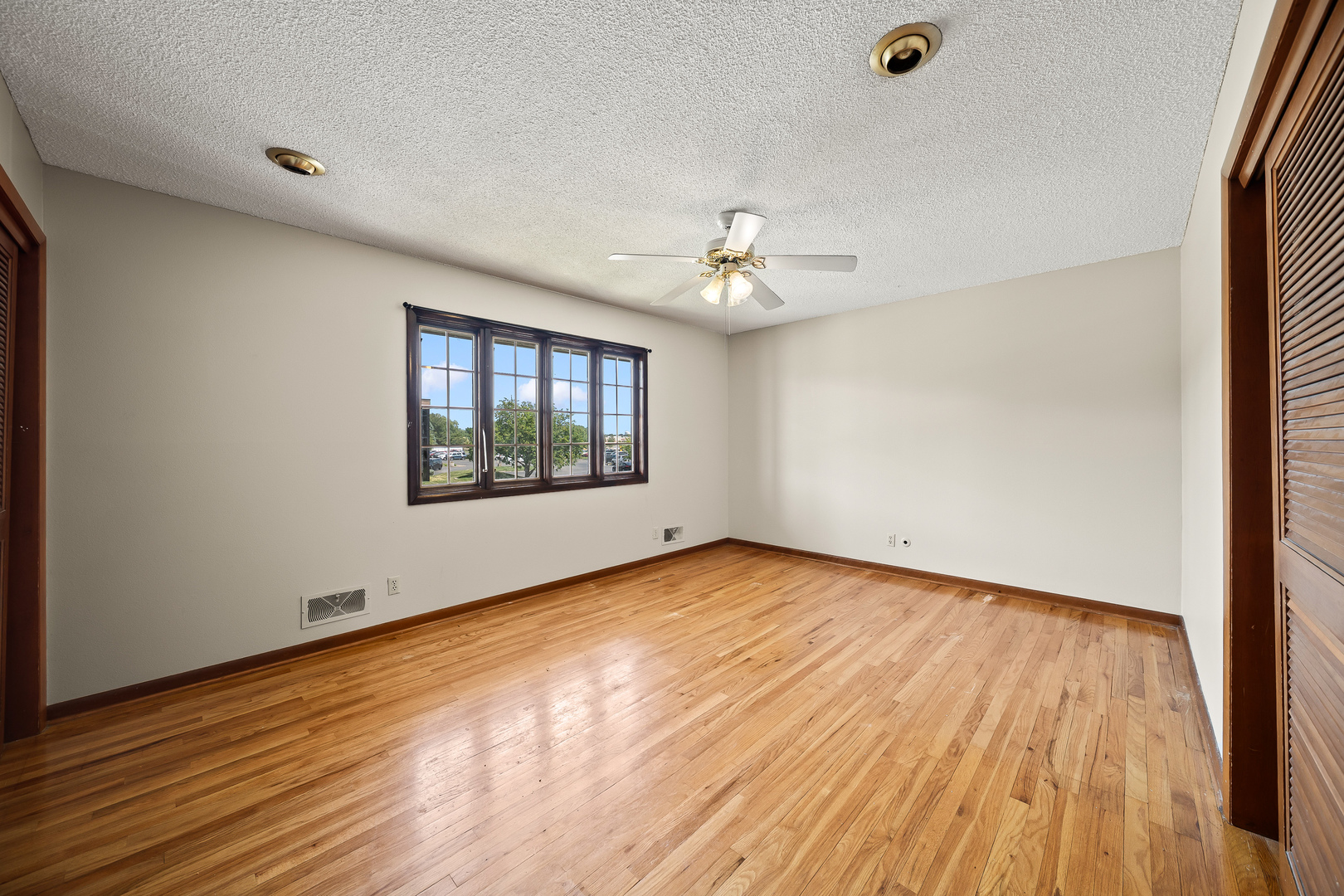 2009 53rd Street Property Photo 24