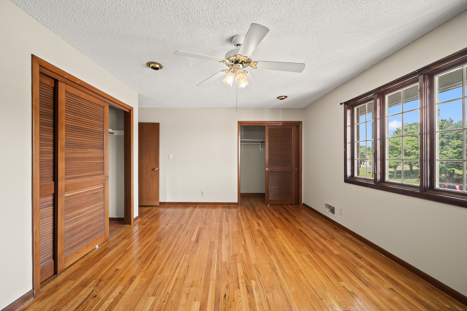 2009 53rd Street Property Photo 25