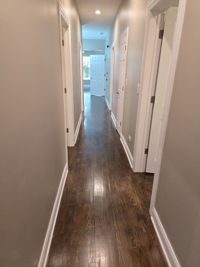 35 N Mayfield Avenue Property Photo 3