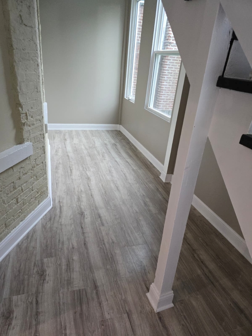 35 N Mayfield Avenue Property Photo 13
