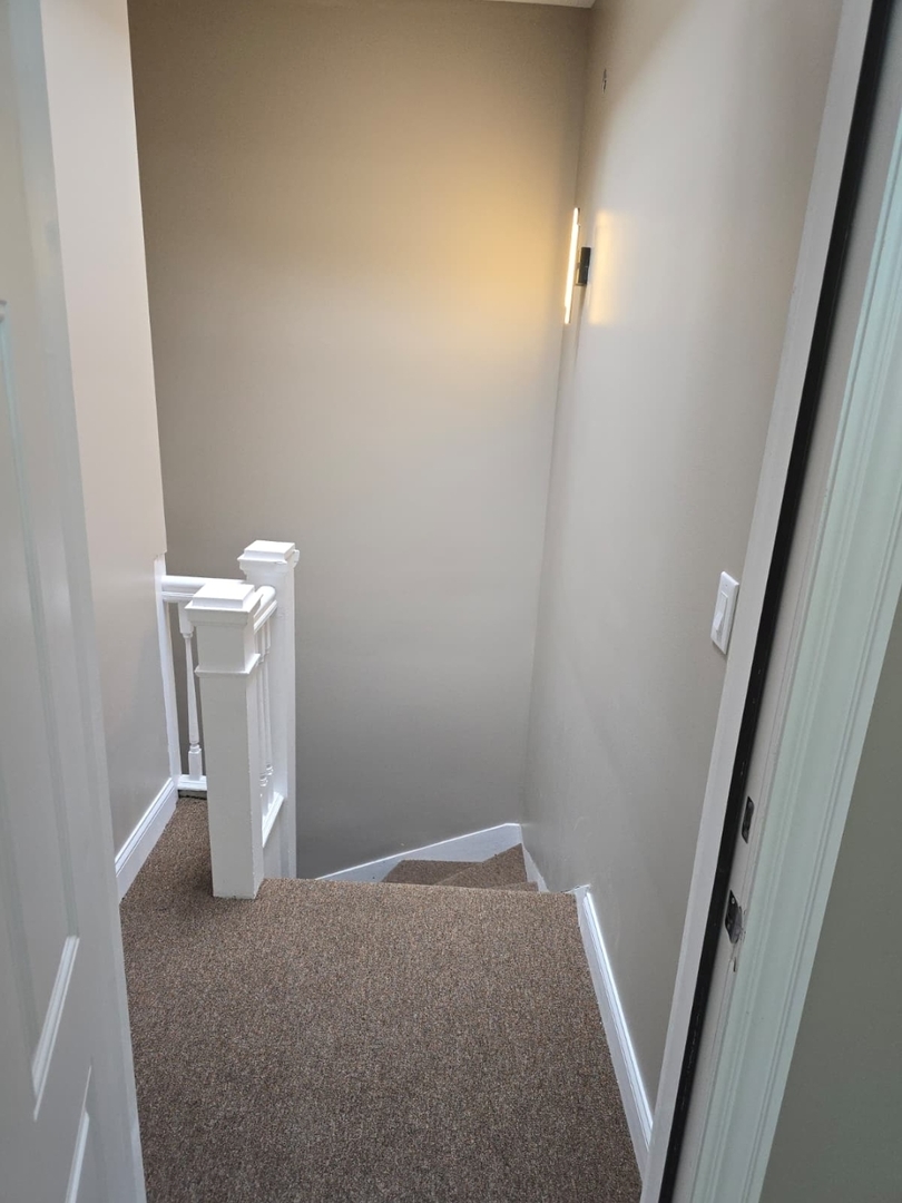 35 N Mayfield Avenue Property Photo 22