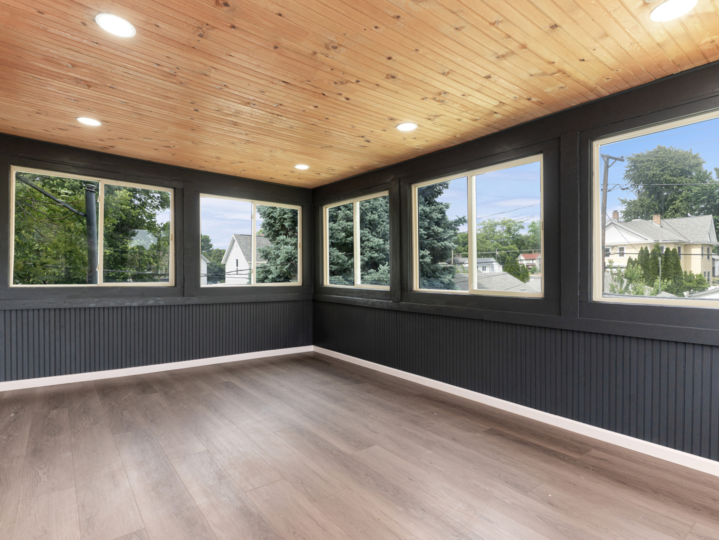 608 2nd Avenue Property Photo 30