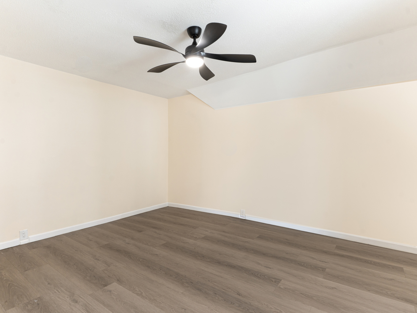 608 2nd Avenue Property Photo 38