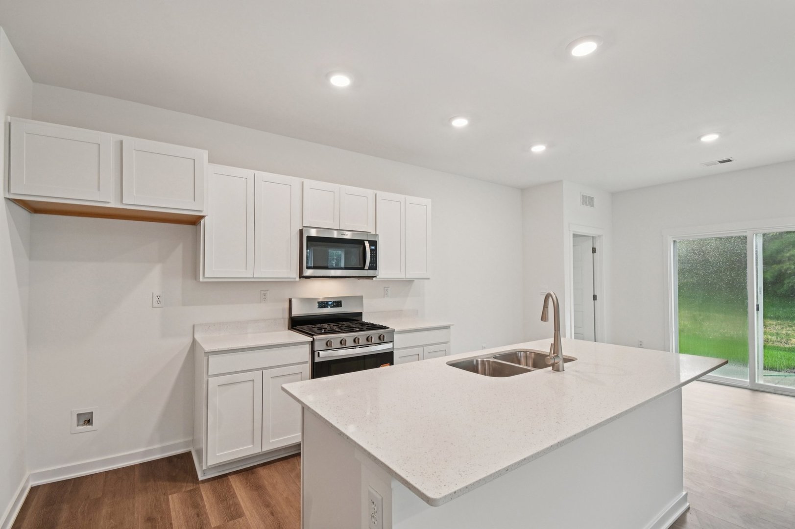 6457 Maple Glen Drive Property Photo 10