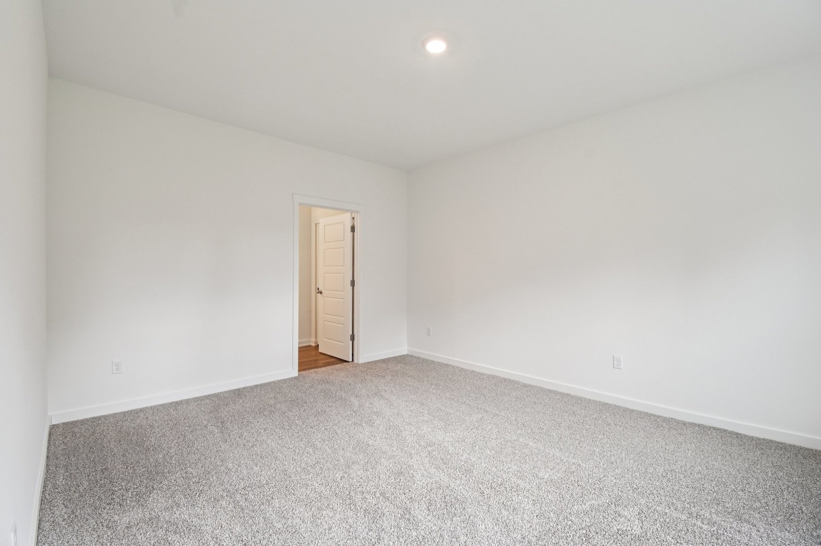 6457 Maple Glen Drive Property Photo 13