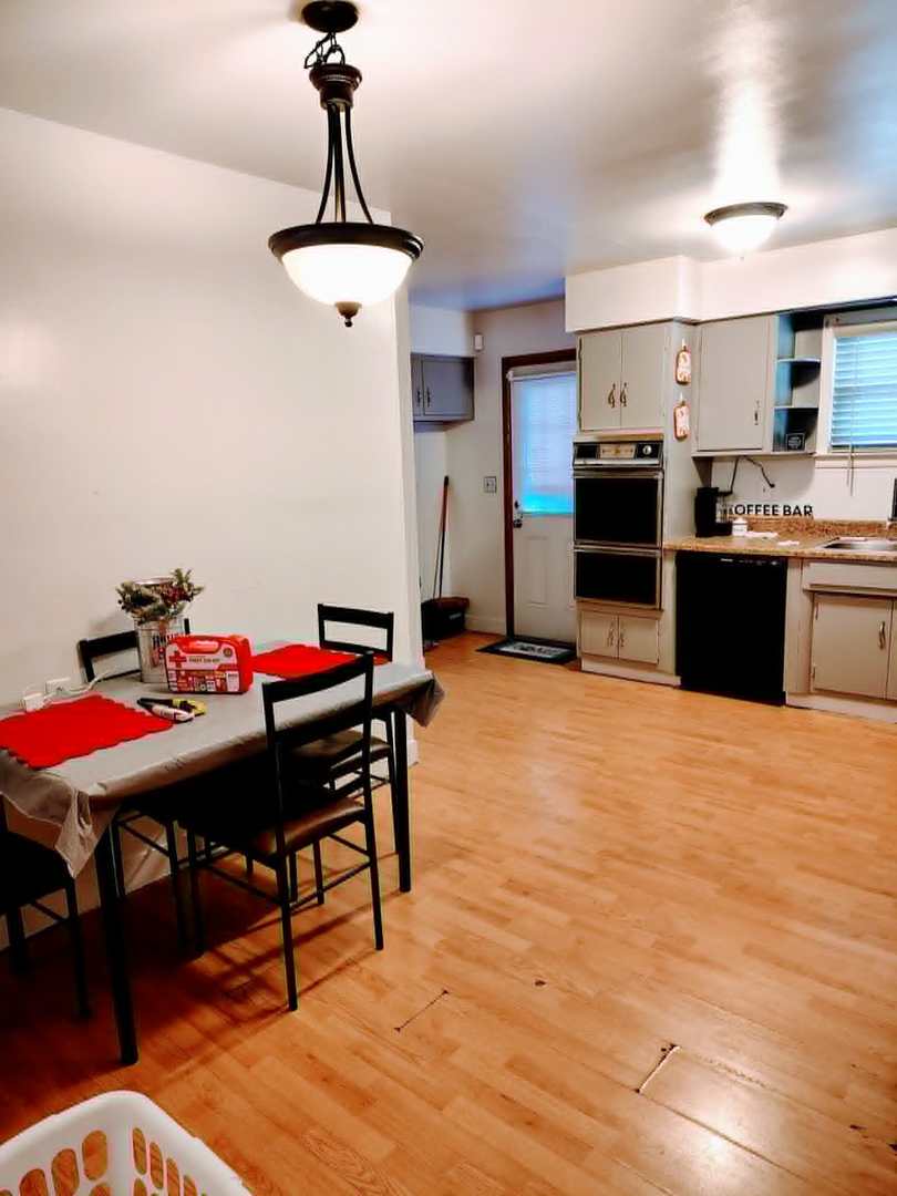 2416 Ashland Avenue Property Photo 7