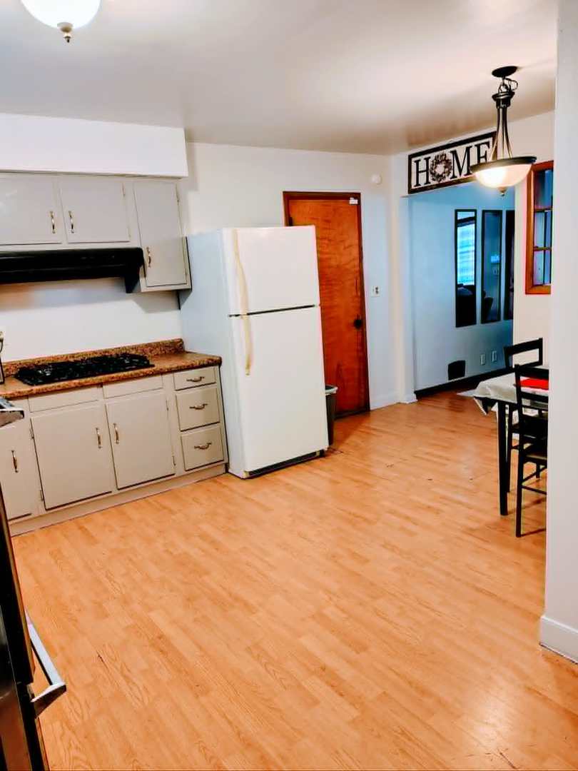2416 Ashland Avenue Property Photo 9