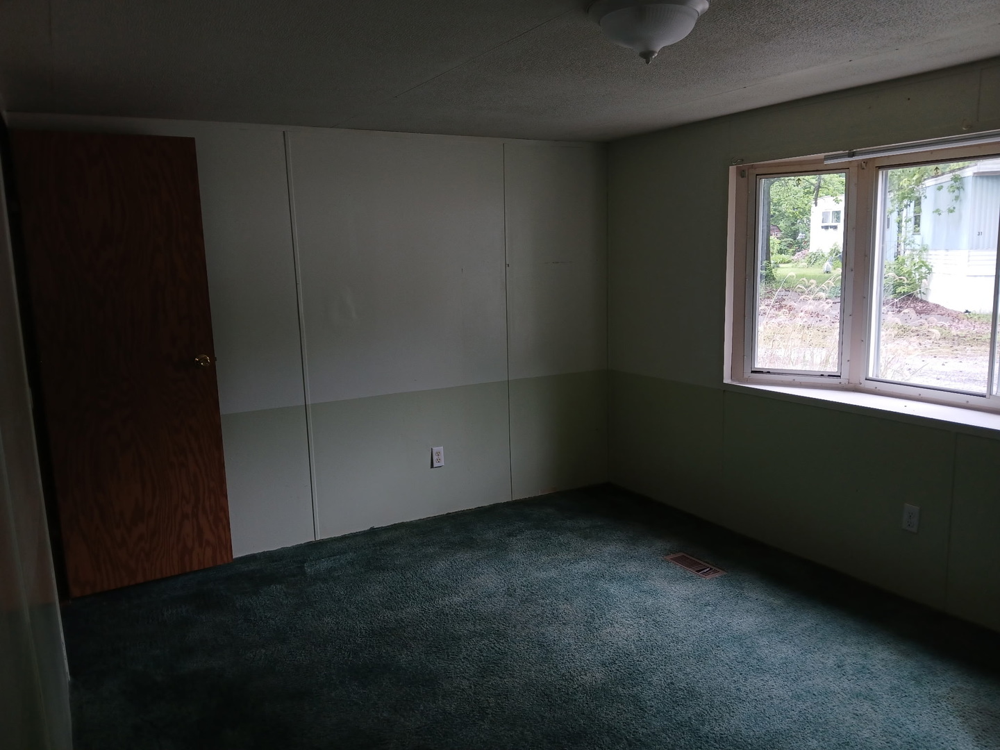 231 S Court Street 40 Property Photo 11