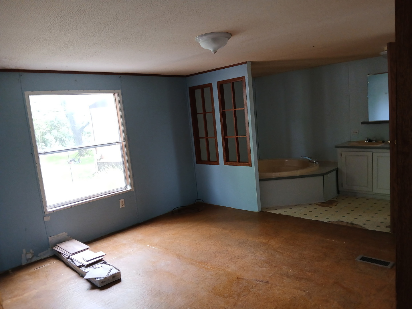 231 S Court Street 40 Property Photo 16