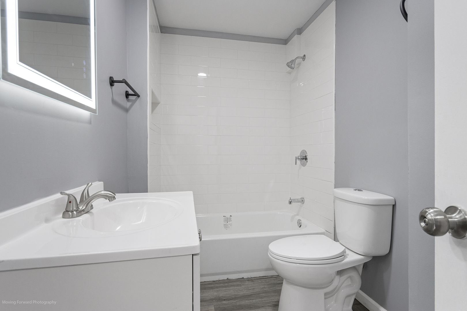 353 W 15th Place Property Photo 9