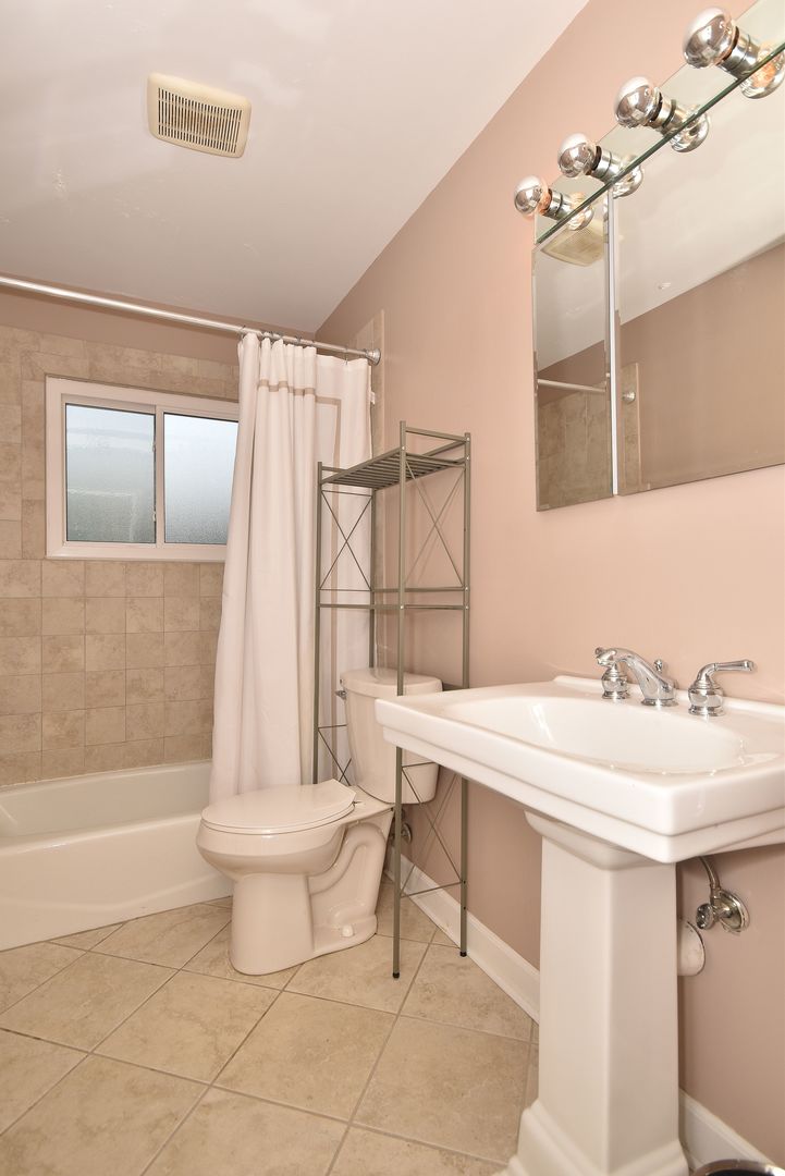 861 S Hawthorne Avenue Property Photo 7