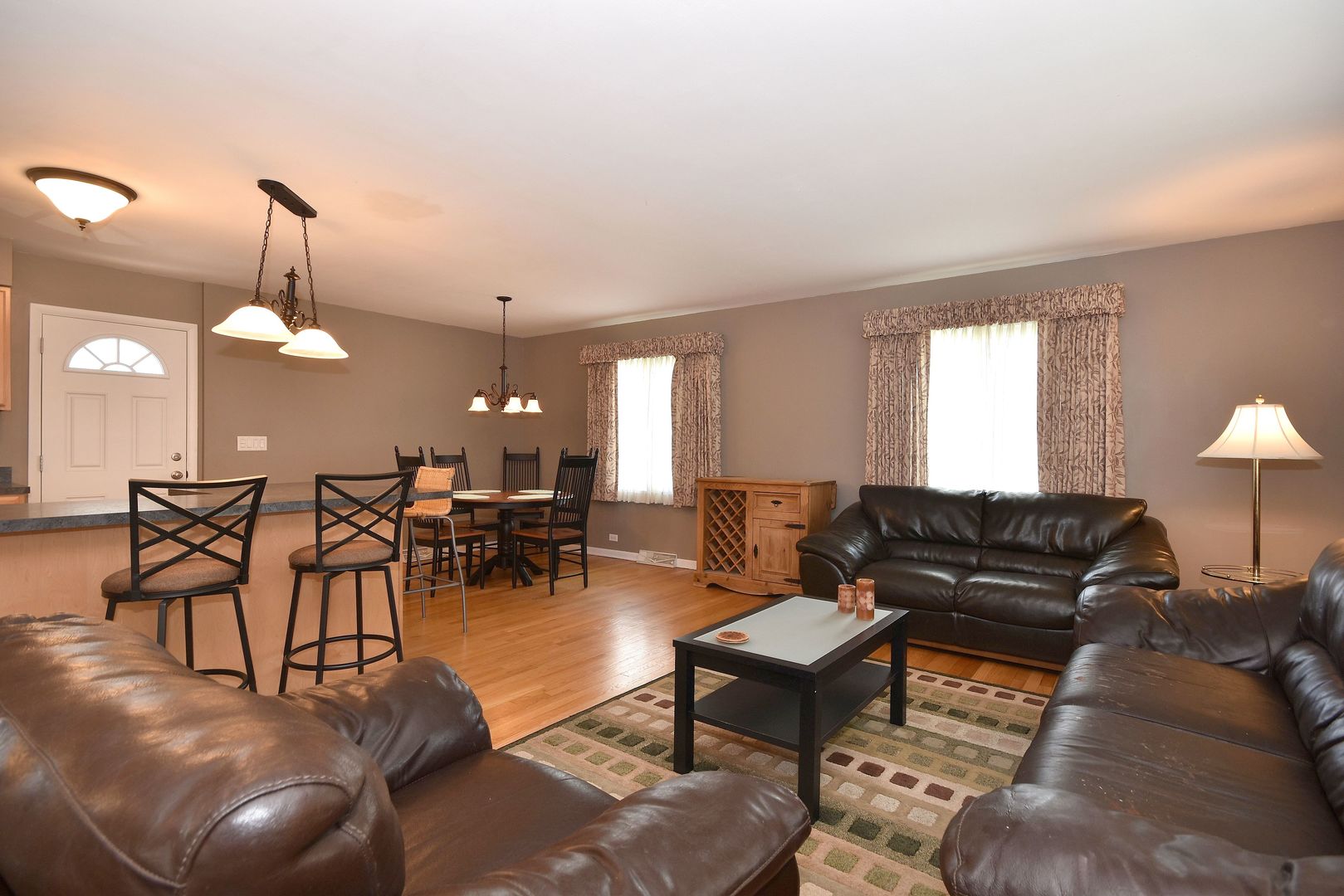 861 S Hawthorne Avenue Property Photo 8