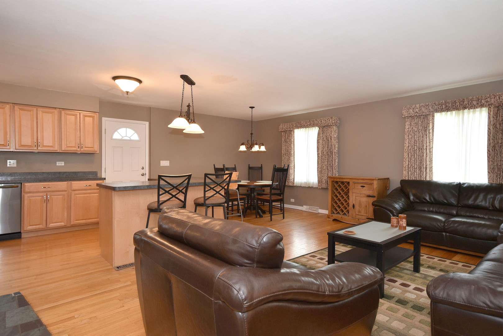 861 S Hawthorne Avenue Property Photo 9