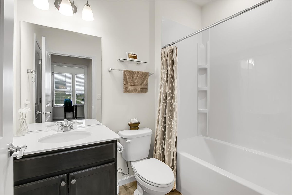 3243 Sweetgrass Circle Property Photo 7