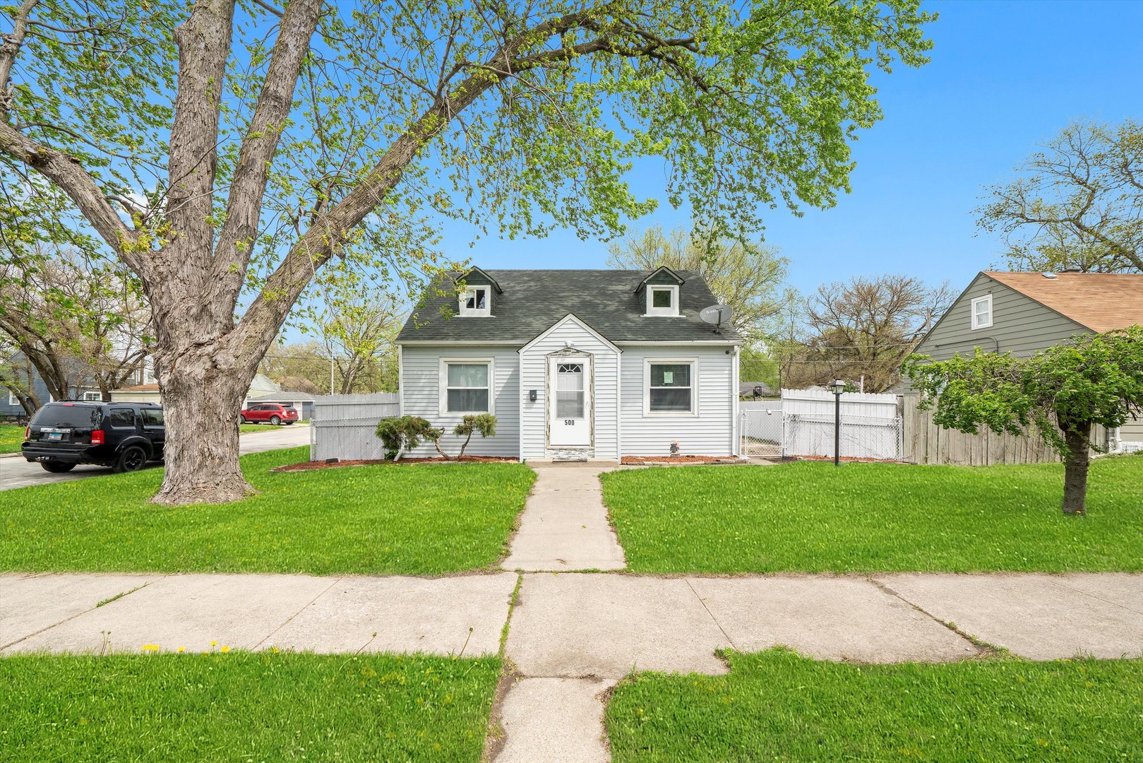 500 Engle Street Property Photo 2