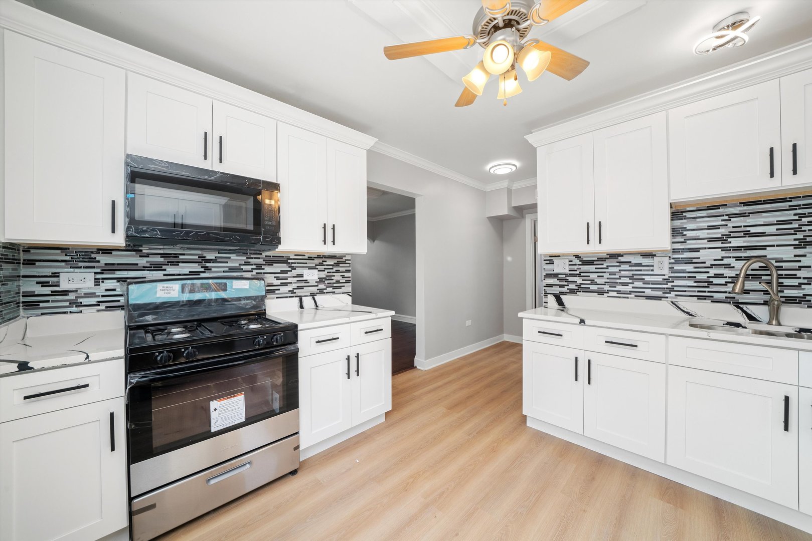 500 Engle Street Property Photo 7