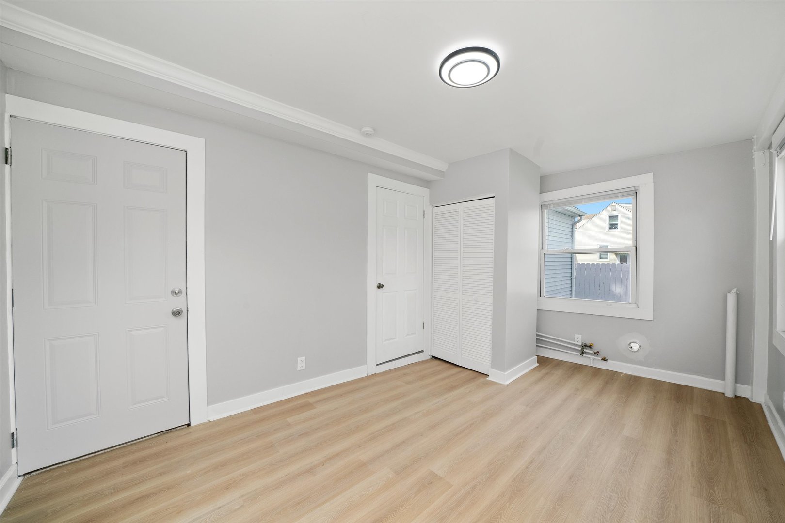 500 Engle Street Property Photo 15