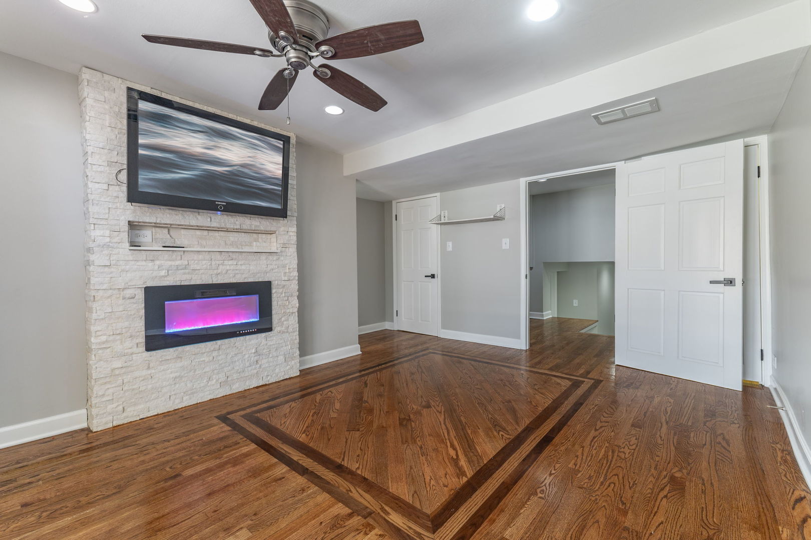 10505 S Avenue F Property Photo 19
