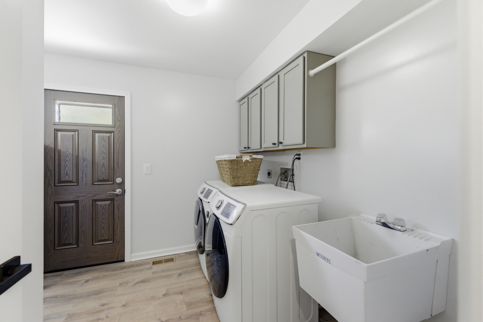 845 Crabtree Lane Property Photo 21