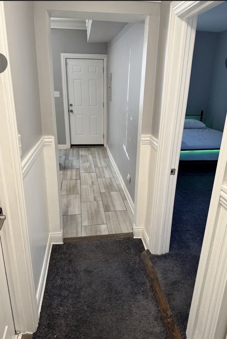 6500 S Rhodes Avenue 2 Property Photo 11