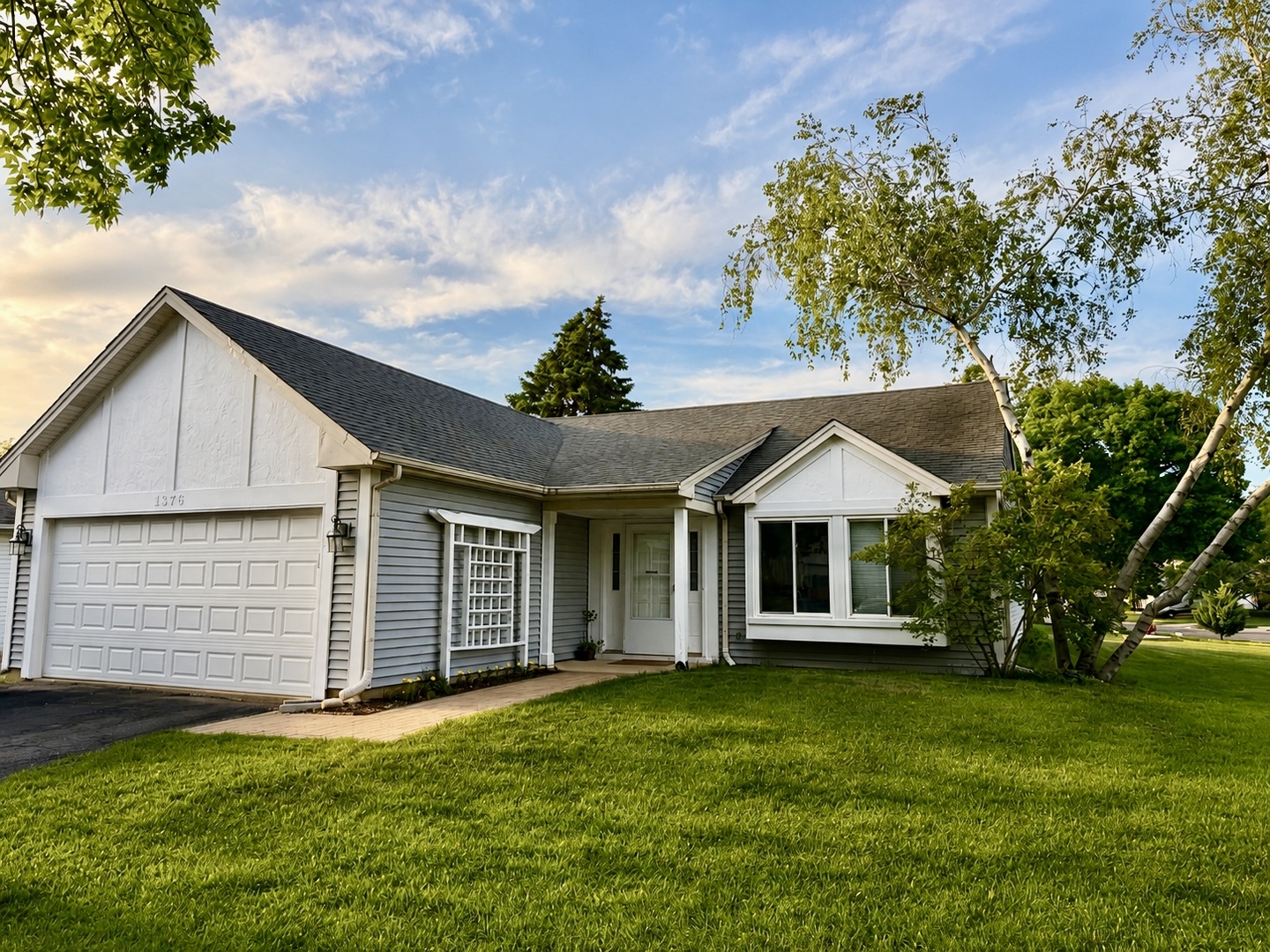 1376 Burns Drive Property Photo 1