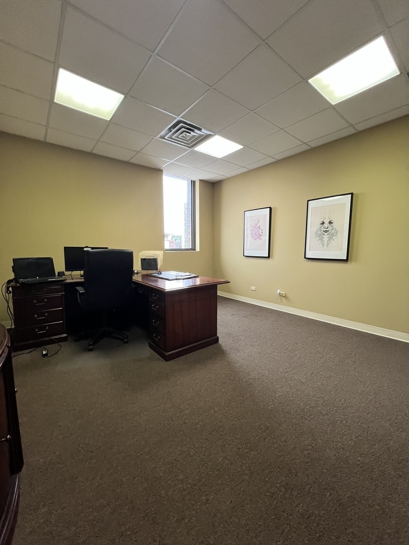 5814 W Cermak Road Property Photo 4